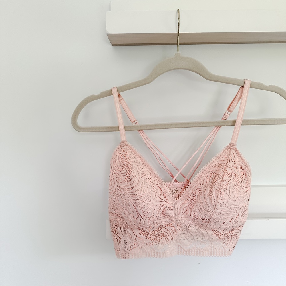 NWOT Auden Light Pink Lace Bralette